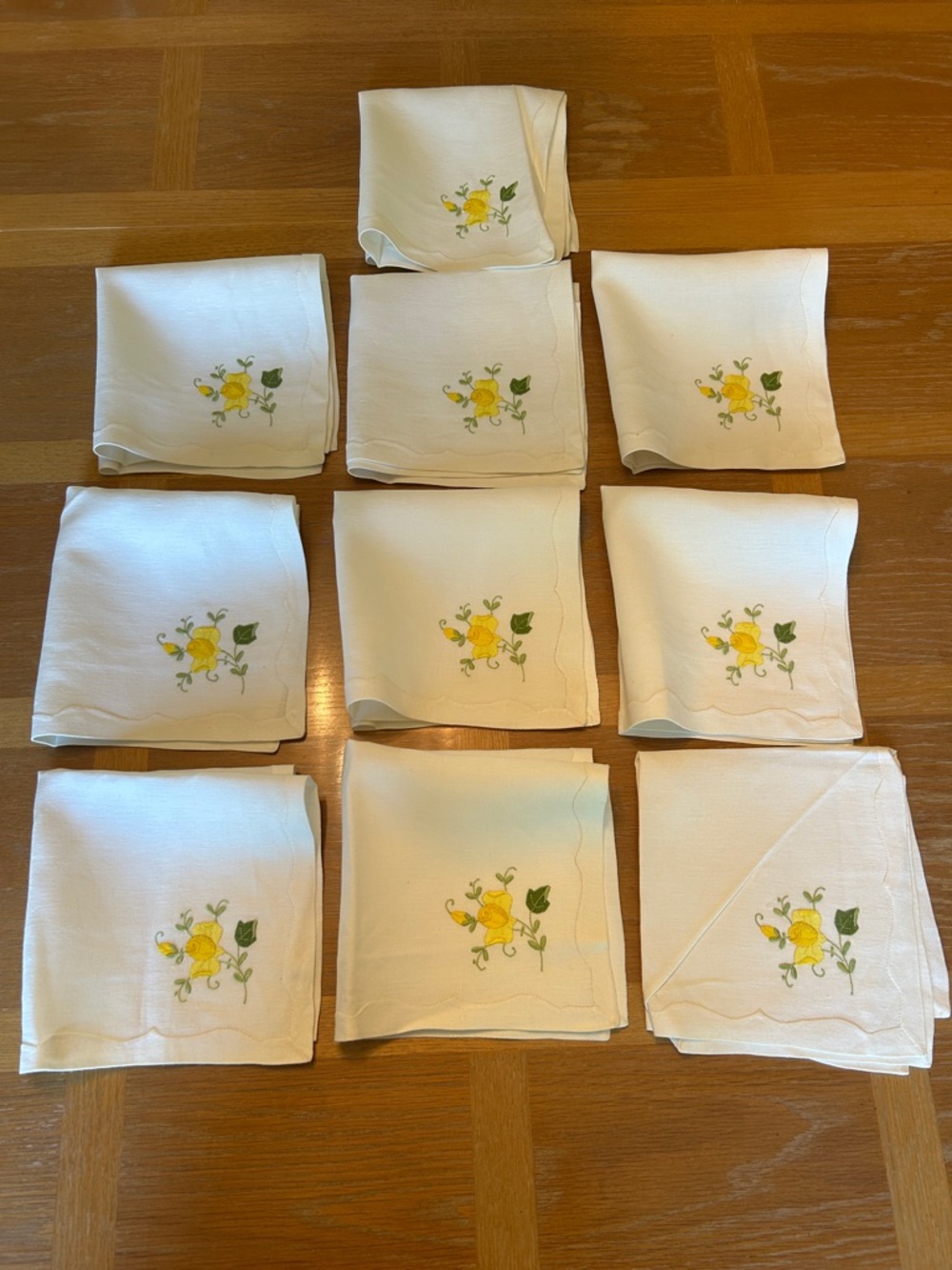 gorgeous vintage Set of 10 white linen Cloth Napkins with Yellow Rose Embroidery